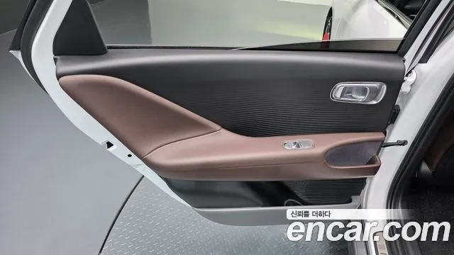 Hyundai Ioniq 6 — Фото автомобиля 14