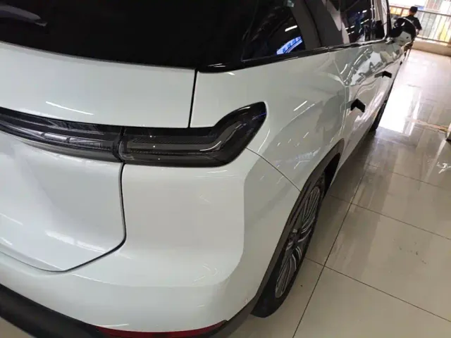 Nio ES7 — Фото автомобиля 7