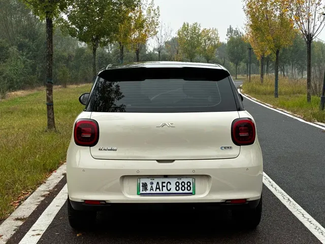 JAC Yiwei 3 — Фото автомобиля 9