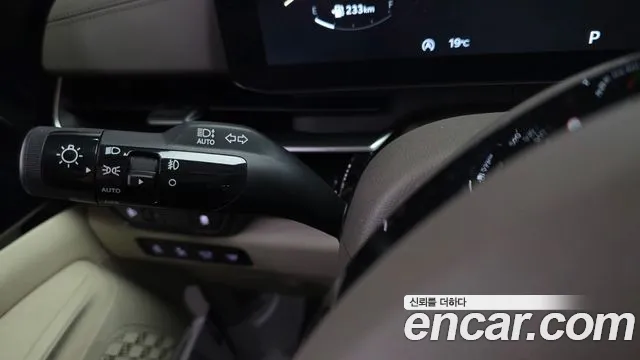 Kia Carnival 4th Gen — Фото автомобиля 29