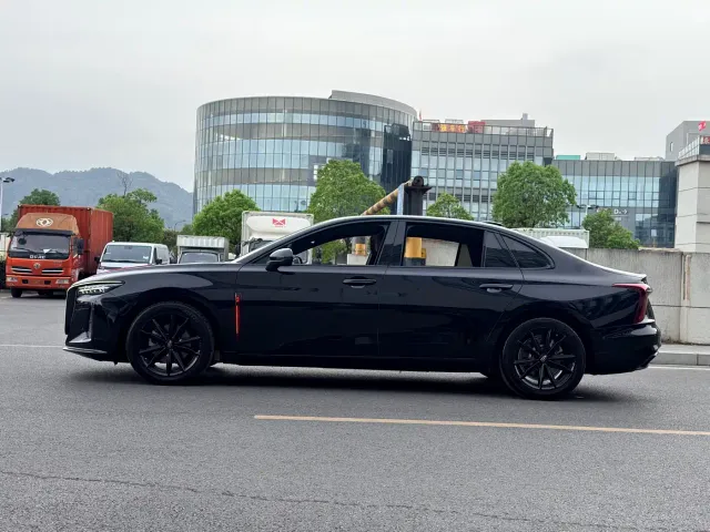 Hongqi H5 — Фото автомобиля 7