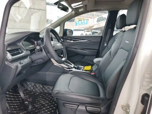 Maxus G50 — Фото автомобиля 10