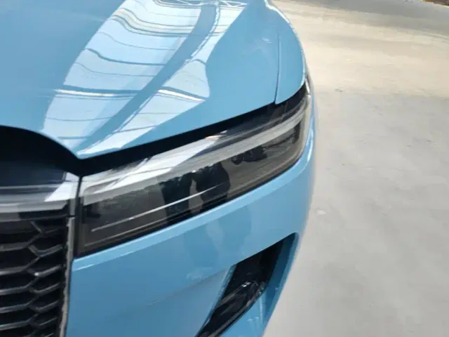 Li Auto ONE — Фото автомобиля 5