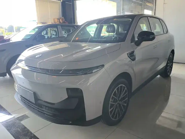 Фотография автомобиля — Leapmotor B10