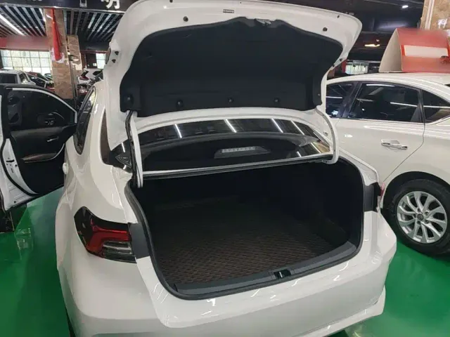 Toyota Corolla — Фото автомобиля 14