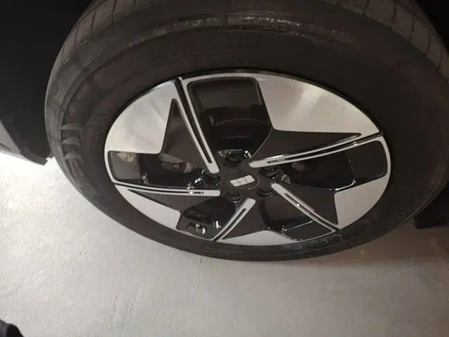 Geely Galaxy E5 — Фото автомобиля 22