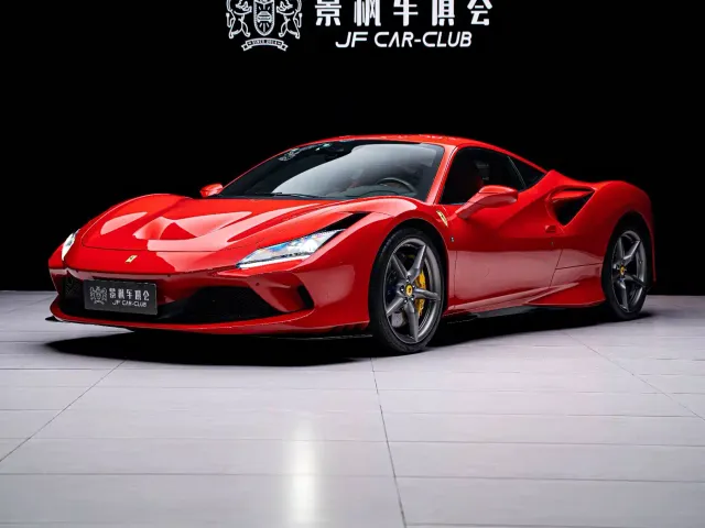 Фотография автомобиля — Ferrari F8