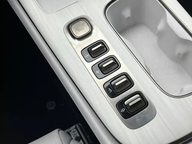 Xiaomi SU7 — Фото автомобиля 20
