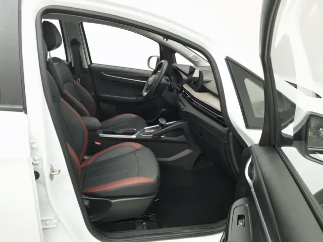 Geely Vision X3 — Фото автомобиля 23