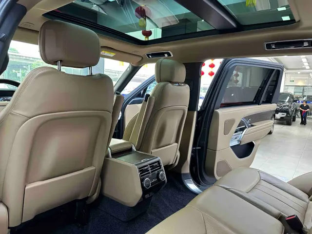 Land Rover Range Rover — Фото автомобиля 12