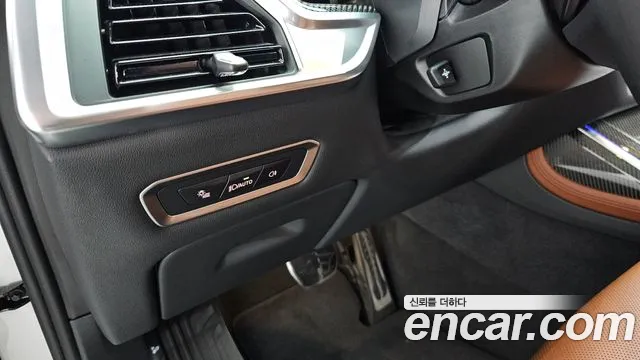 BMW X7 — Фото автомобиля 27
