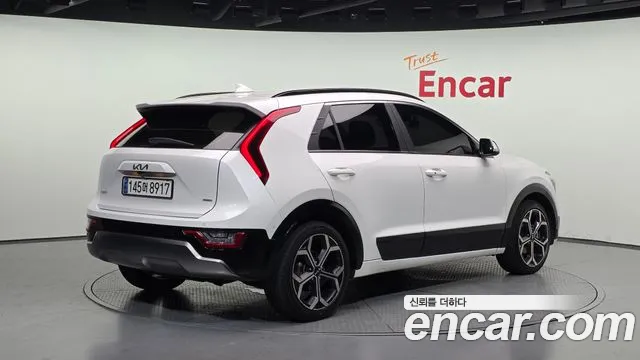 Kia Niro The All New Niro Signature — Фото автомобиля 2