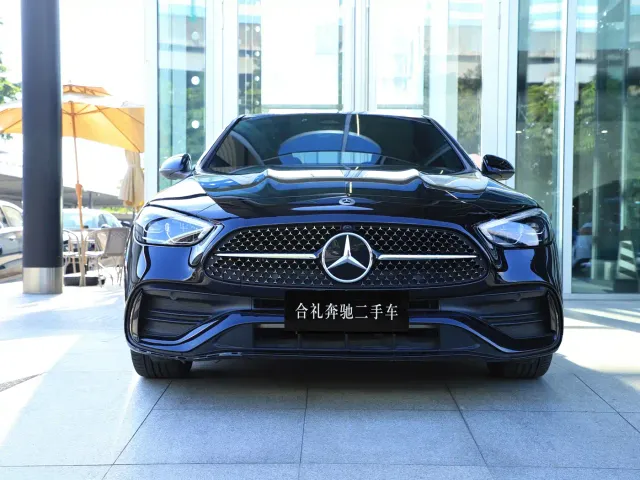 Mercedes-Benz C-Class — Фото автомобиля 2