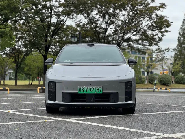 Li Auto i6 — Фото автомобиля 2