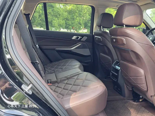 BMW X5 — Фото автомобиля 6