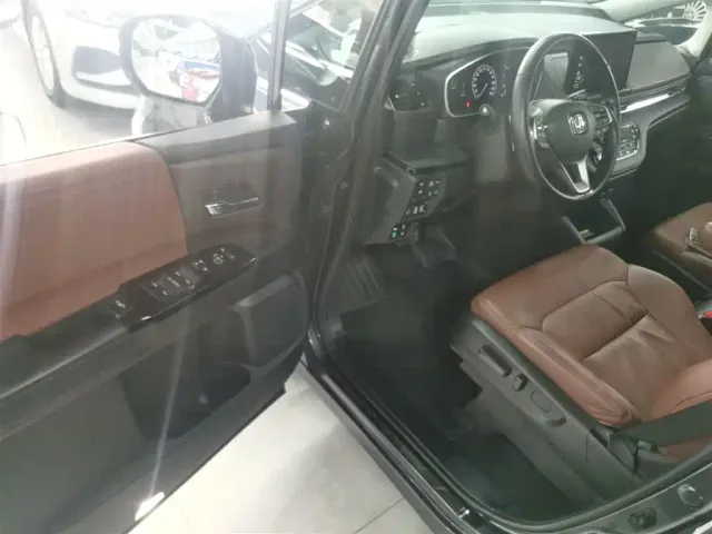 Honda Odyssey — Фото автомобиля 15