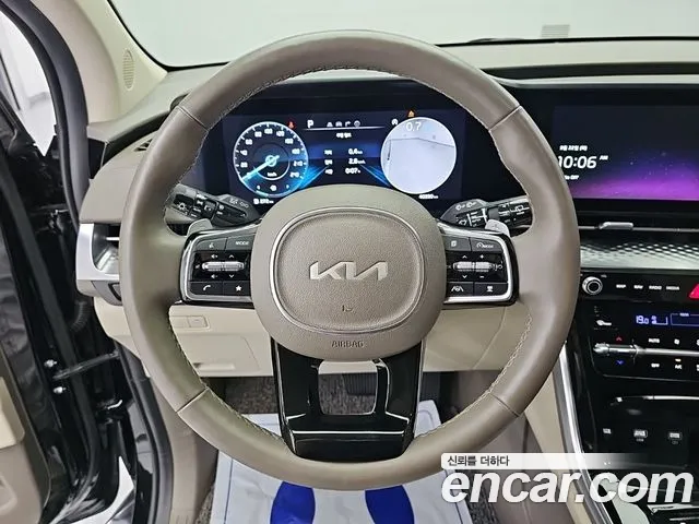 Kia Carnival Generation 4 — Фото автомобиля 9
