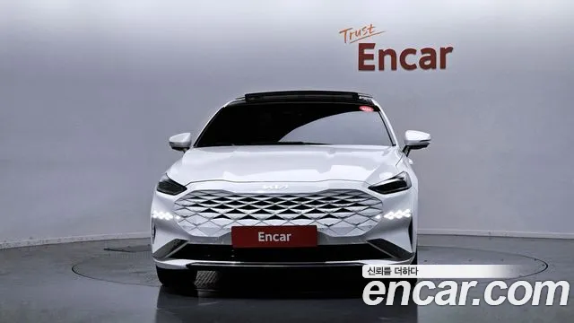 Kia K8 — Фото автомобиля 3