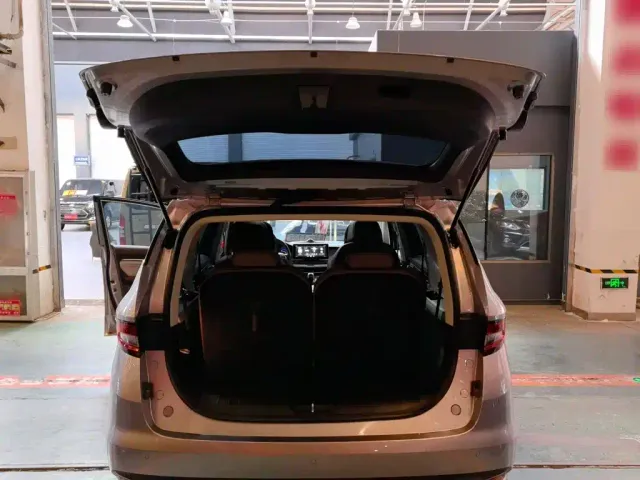 Geely Jiaji — Фото автомобиля 14