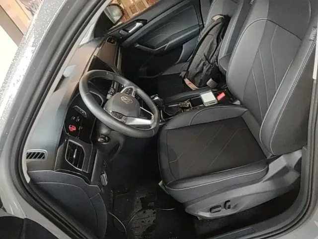 Volkswagen Tharu — Фото автомобиля 14