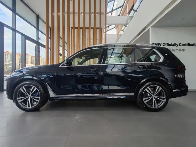 BMW X7 — Фото автомобиля 17