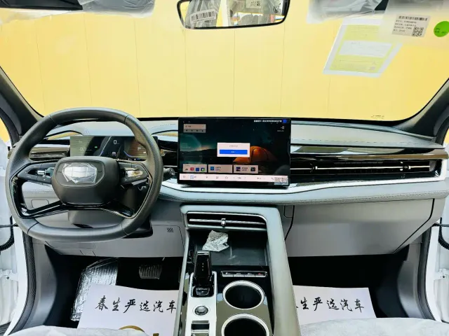 Geely Boyue — Фото автомобиля 7