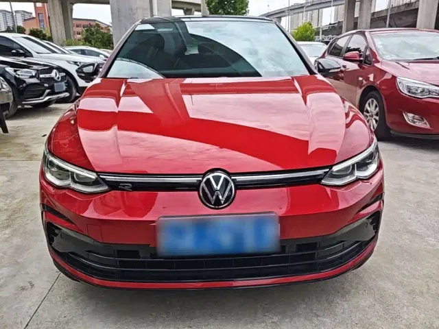 Volkswagen Golf — Фото автомобиля 2