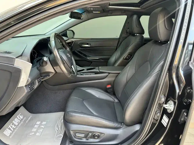 Toyota Avalon — Фото автомобиля 11