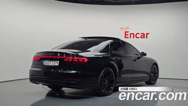 Audi A8 — Фото автомобиля 2