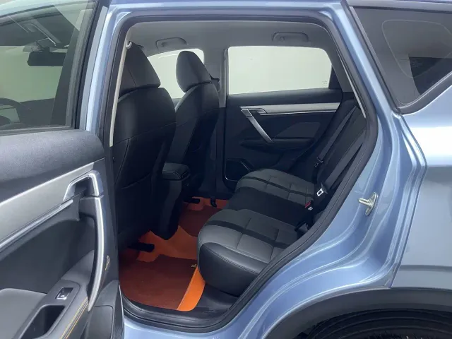 Geely Binyue — Фото автомобиля 14