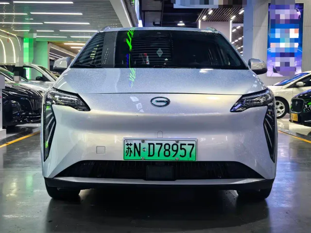 GAC Aion Y — Фото автомобиля 2
