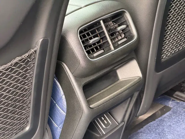 Mercedes-Benz GLE-Class — Фото автомобиля 30
