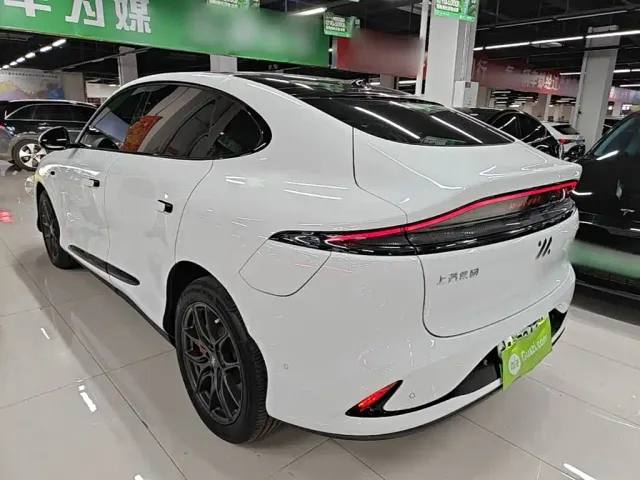IM Motors LS6 — Фото автомобиля 4