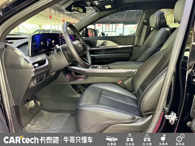Cadillac XT5 — Фото автомобиля 10