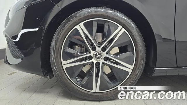 Mercedes-Benz A-Class — Фото автомобиля 5