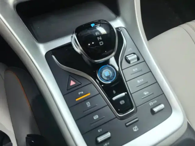 BYD Song Pro — Фото автомобиля 16