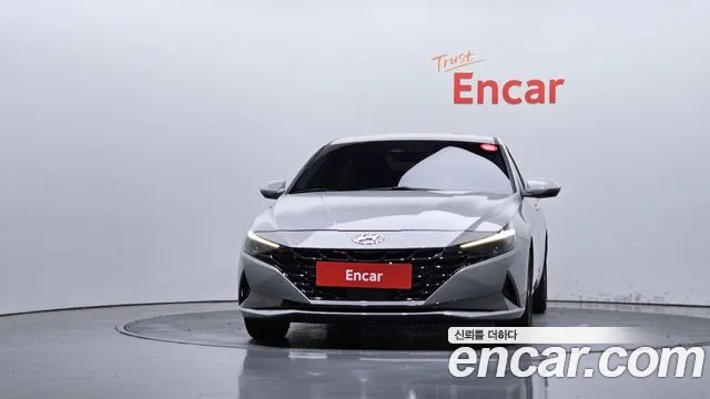 Hyundai Avante CN7 — Фото автомобиля 3