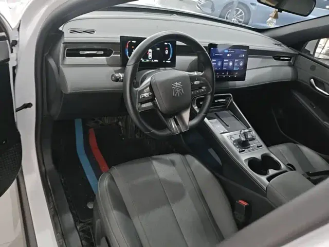 BYD Qin PLUS — Фото автомобиля 9