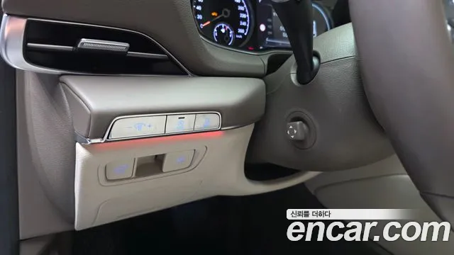 Genesis GV80 — Фото автомобиля 29