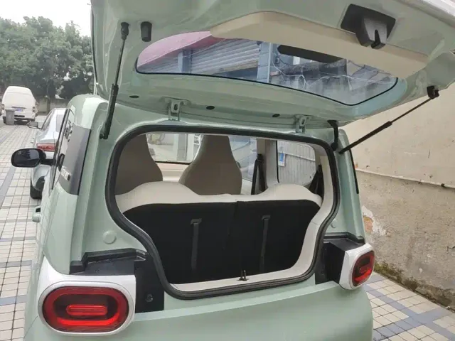 Wuling Hongguang Mini EV — Фото автомобиля 18