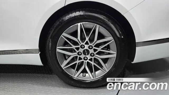 Genesis G80 Бензин 2.5 турбо AWD — Фото автомобиля 20