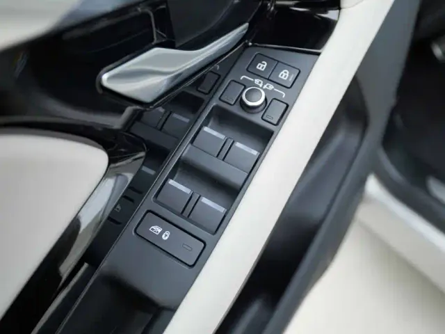 Land Rover Range Rover Evoque — Фото автомобиля 10