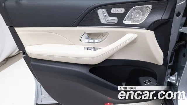 Mercedes-Benz GLE-Class — Фото автомобиля 15