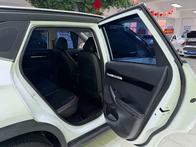 Kia Seltos — Фото автомобиля 23