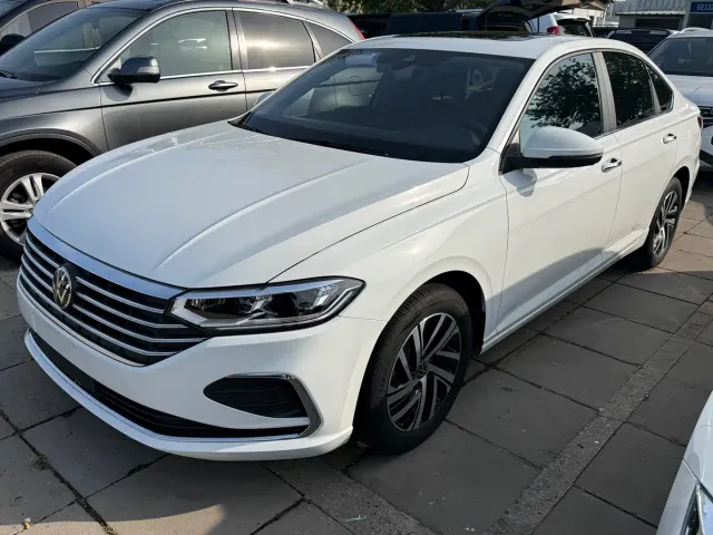 Фотография автомобиля — Volkswagen Lavida