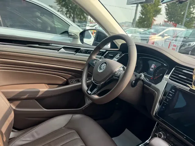 Volkswagen Phideon — Фото автомобиля 14