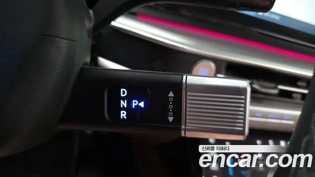 Hyundai Grandeur Grandeur (GN7) 2.5 Бензин 2WD — Фото автомобиля 9