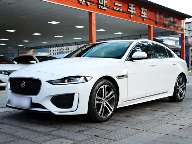 Фотография автомобиля — Jaguar XEL