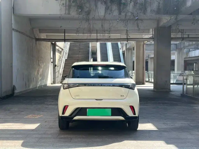 BYD Dolphin — Фото автомобиля 3
