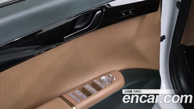 Hyundai Grandeur GN7 — Фото автомобиля 16